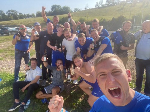 Spitzenspiel gewonnen: Gelungener Saisonstart mit vier Siegen