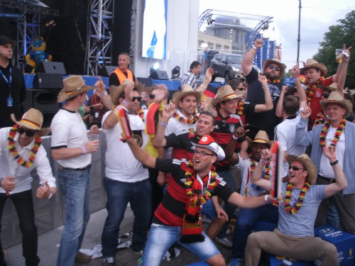 Mit Bad Berkaer Fan-Unterstützung siegt Deutschland 4:0