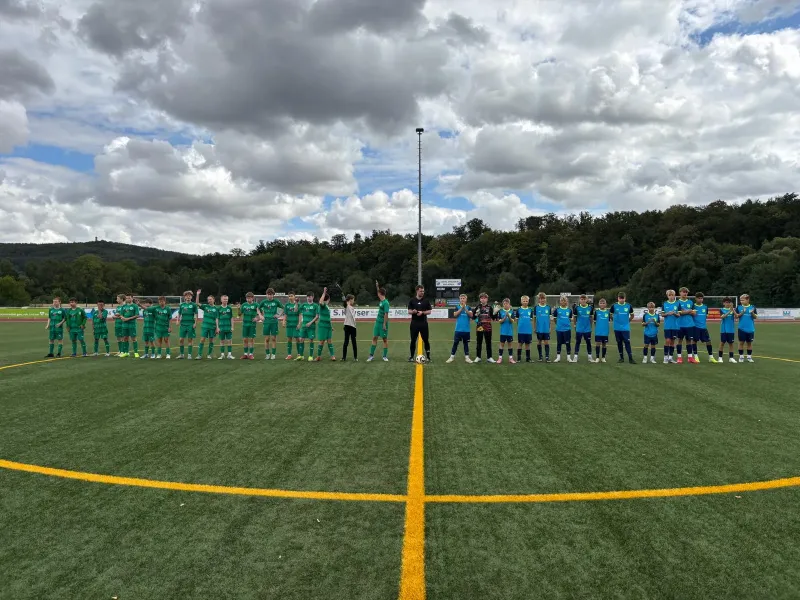 Erster Heimauftritt – Sonne von oben und Tristesse auf dem Platz