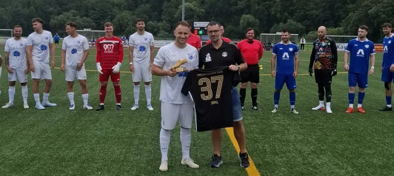 Denis Jäpel als Torschützenkönig ausgezeichnet