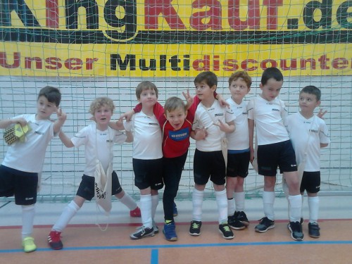 F2-Junioren starten ihr Fußballjahr beim Borntalkickercup