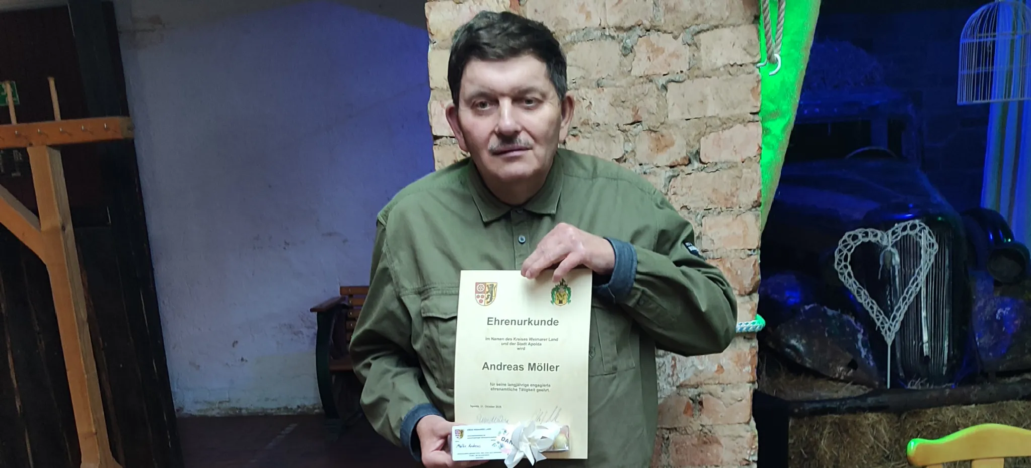 Landrätin ehrt Andreas Möller für ehrenamtliches Engagement