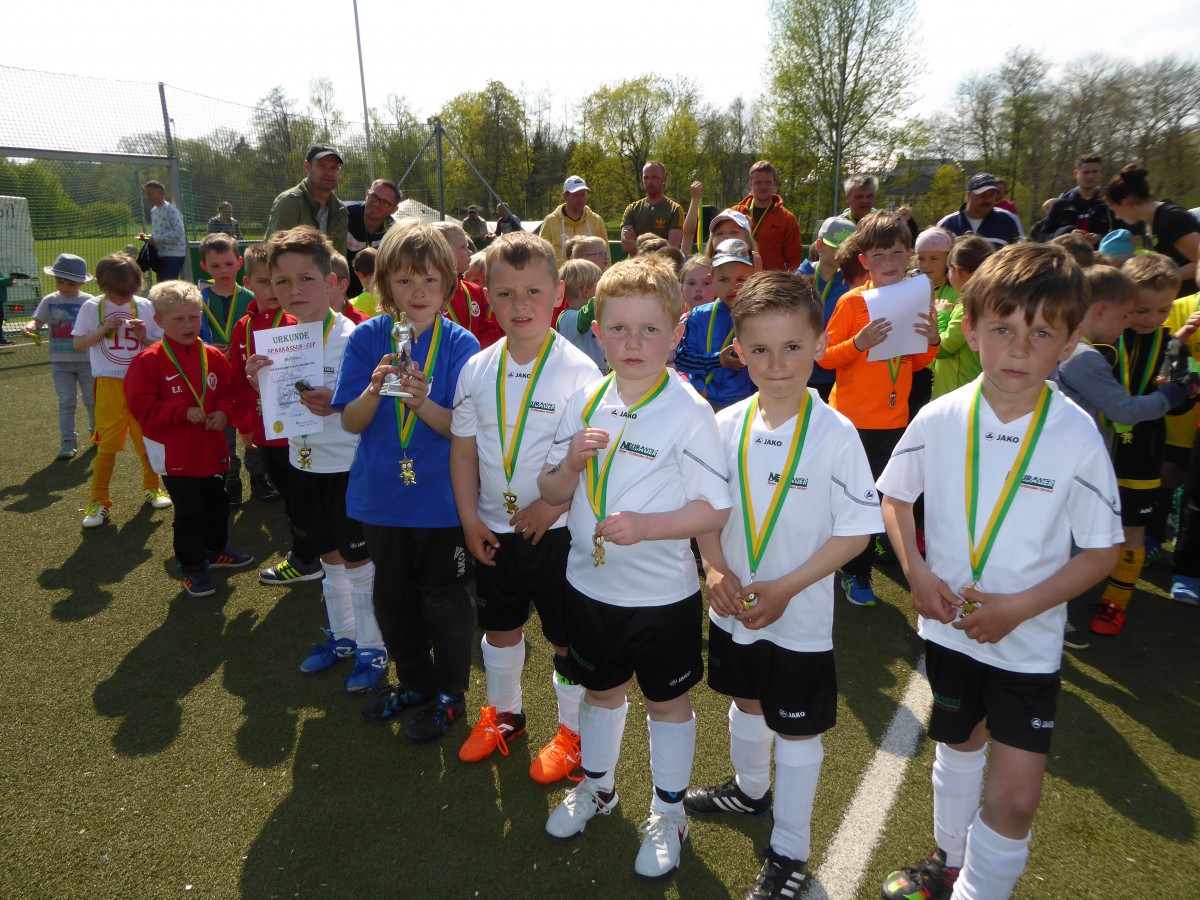 Semi „rockt“ den 1. Sparkassen-Cup in Zottelstedt – 2. Platz