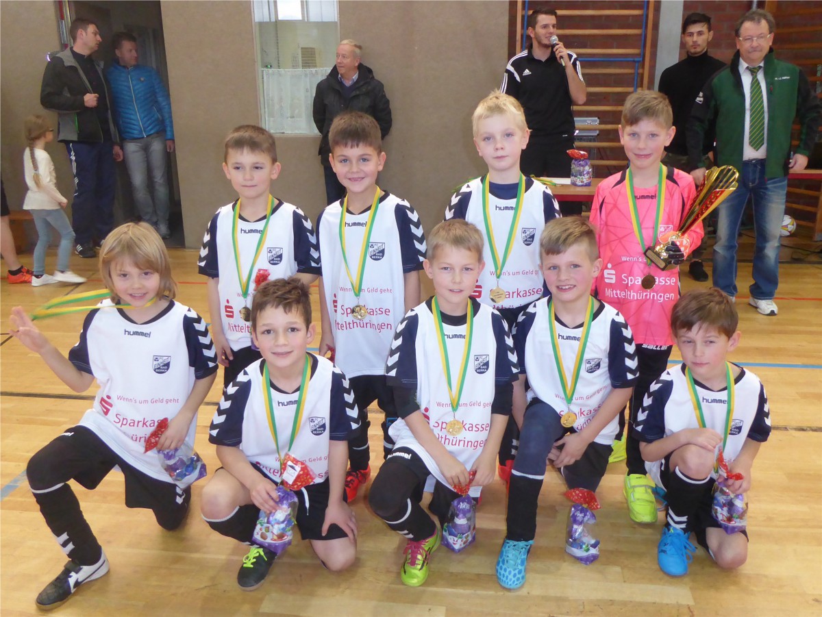 F-Junioren gewinnen zur Premiere