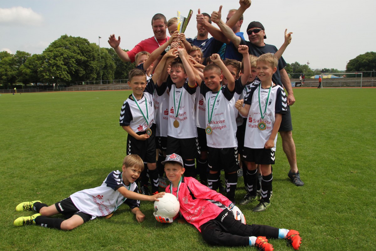 F-Junioren machen Triple perfekt