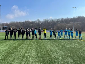 Eine Halbzeit mit Herz und ein zweiter Durchgang zum Vergessen