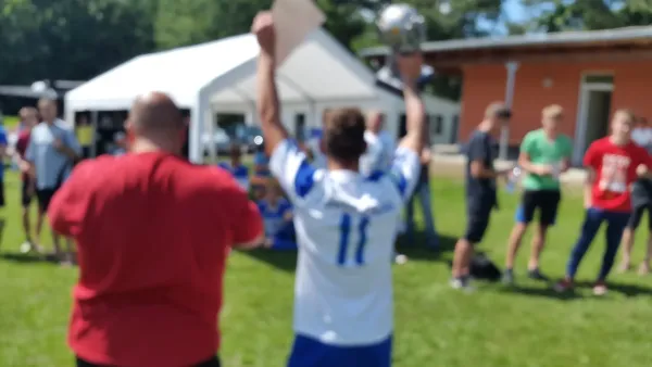 Erste verteidigt Mercedes-Cup 2015 in Legefeld