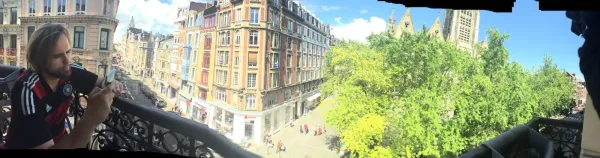 Mit der Einheit-Fahne durch Frankreich!