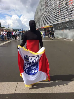 Mit der Einheit-Fahne durch Frankreich!