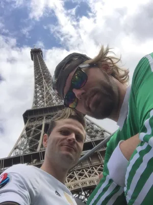 Mit der Einheit-Fahne durch Frankreich!