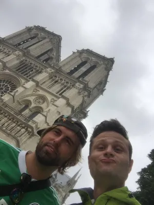 Mit der Einheit-Fahne durch Frankreich!