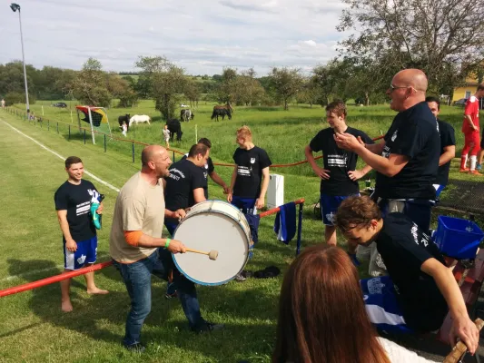 Aufstieg 2017 perfekt - Feier nach Sieg