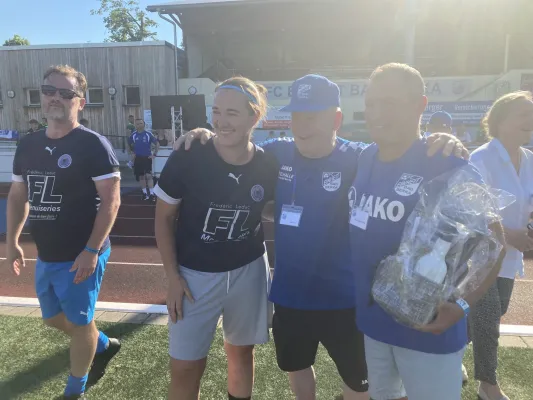 Internationales Fußballturnier
